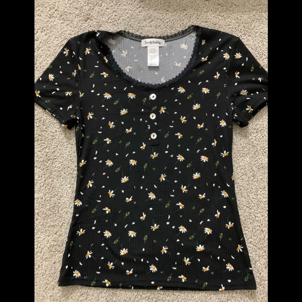 Short sleeved flower print shirt